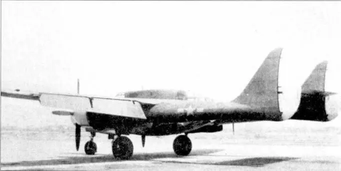 Самолет P61A с серийным номером 42548S летал также и без пулеметной турели - фото 54