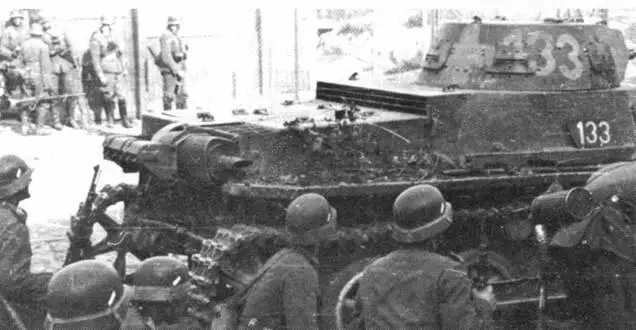 Танк PzI В в пригороде Варшавы Сентябрь 1939 г Немецкие легкие танки несли - фото 35