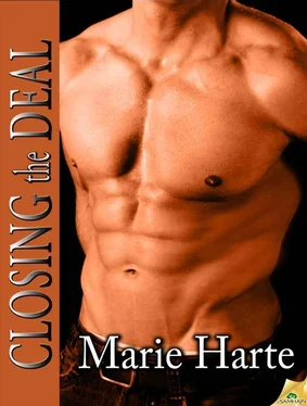 Marie Harte Closing the Deal обложка книги