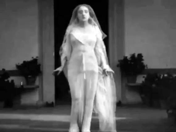 Dance macabre из фильма Сатанинская рапсодия 1915 Эта женская версия - фото 3