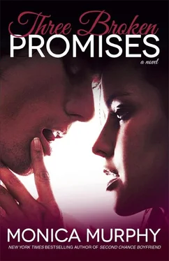 Monica Murphy Three Broken Promises обложка книги