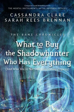 Cassandra Clare What to Buy the Shadowhunter Who Has Everything обложка книги