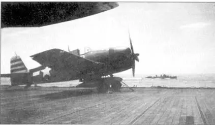 F6F5 из VF12 авианосец Randolph июль 1945 года F6F5 из VF17 - фото 48