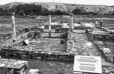 Рис 176 Синагогабазилика раскопанная в Стабии Фотография 2005 года - фото 78