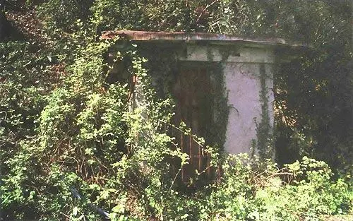 Источник святого Пантелеймона на склоне Исусовой горы горы Бейкос Отсюда по - фото 228