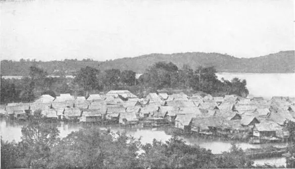 A CONTEMPORARY LAKE VILLAGE These Borneo dwellings are practically - фото 54