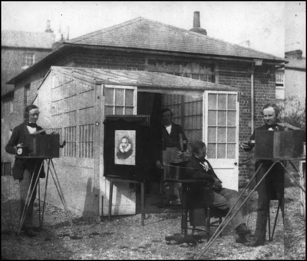 Каким образом ущемляют авторские права на фотографию нетизаны загружающие ее - фото 23