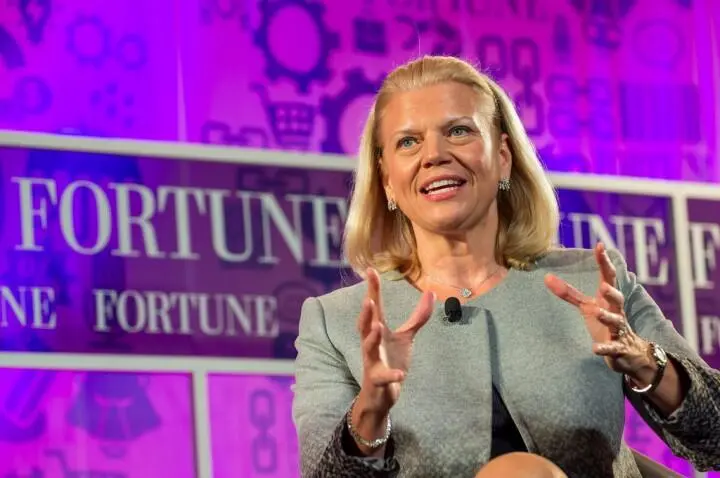 У руля компании сейчас стоит всего девятый по счёту CEO ветеран IBM Джинни - фото 49
