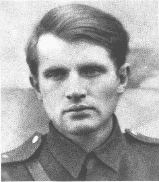 Сергей Наровчатов 1942 г Илья Сельвинский 1940 г Лиля Брик и Осип Брик - фото 14