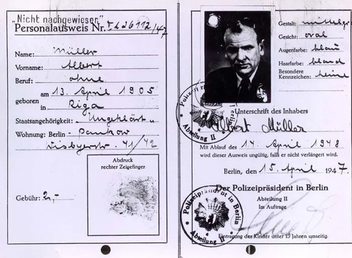 A copy of Footes false German passport with a photograph It seemed reasonable - фото 4