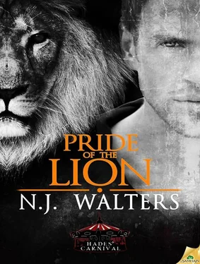 N. Walters Pride of the Lion обложка книги