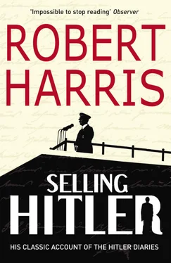 Robert Harris Selling Hitler обложка книги