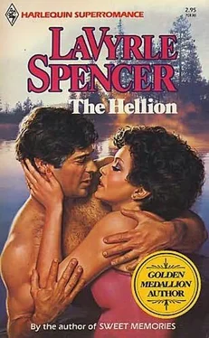 LaVyrle Spencer The hellion обложка книги