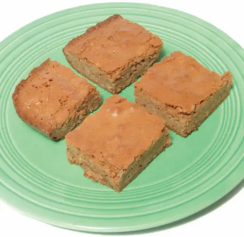 Butterscotch Blondies Many people love blondes and this sweet treat is one - фото 84