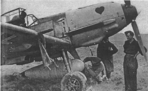 Bf 109Е7Trop оберлейтенанта Иоахима Мюнхеберга командира 7JG27 - фото 29