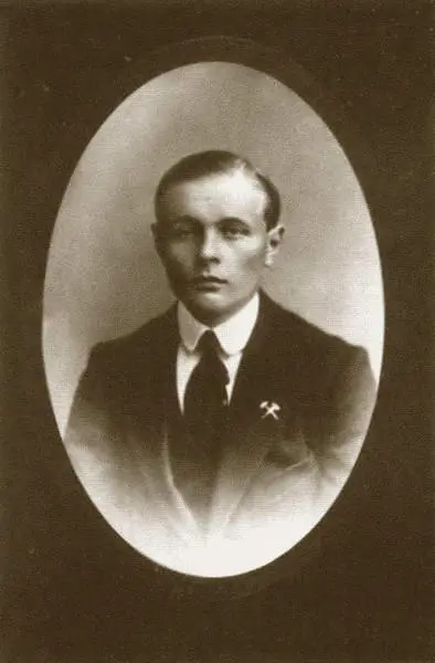Слесарьмеханик канифольноскипидарного завода К А Мерецков Судогда 1915 г - фото 5