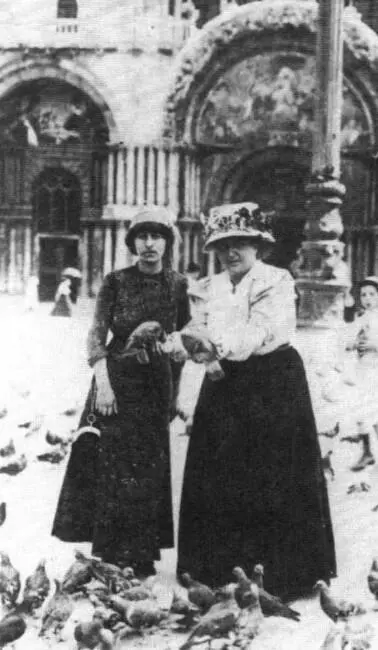 Гертруда и Элис в Венеции 1908 г Гертруда за рулем Тетушки - фото 18