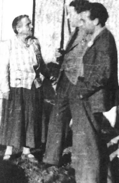 Визит Андре Бретона к Гертруде рядом художник Матта 1939 г Спокойное лето - фото 35