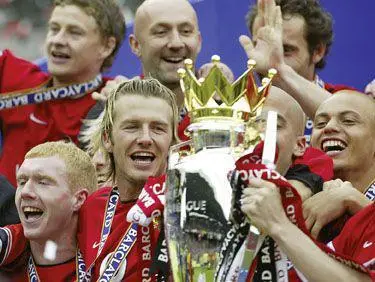 Champions again in May 2003 Beckhams last match for us David deserves great - фото 102