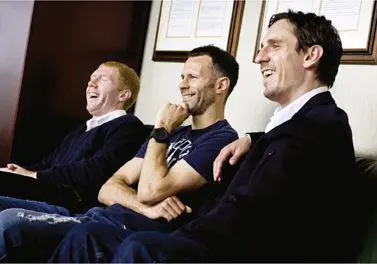 The indestructibles Paul Scholes Ryan Giggs and Gary Neville My 25th - фото 147