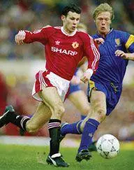 Ryan Giggs was revered by the other United players Here he floats past - фото 94