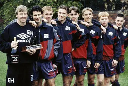 The 1992 vintage coach Eric Harrison with the golden boys who became the heart - фото 96