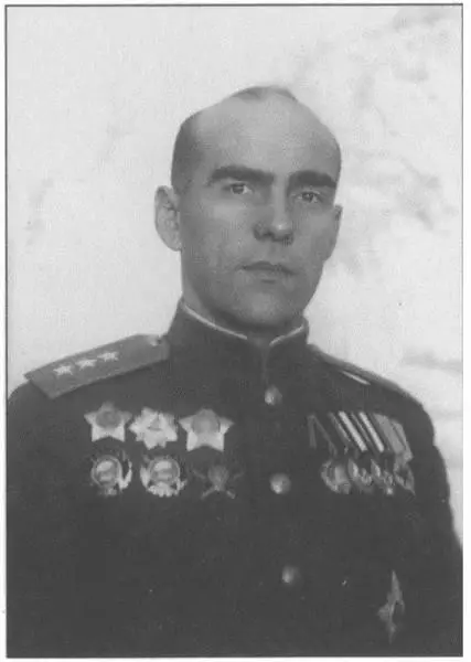 ВА Судец Начальник Инспекции ВВС РККА майор В И Сталин с группой - фото 20
