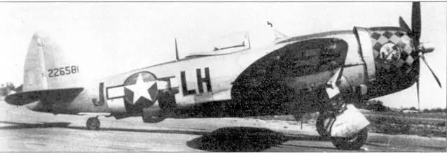 P47D25 из 350й эскадрильи 353й истребительной авиагруппы Капот двигателя - фото 190
