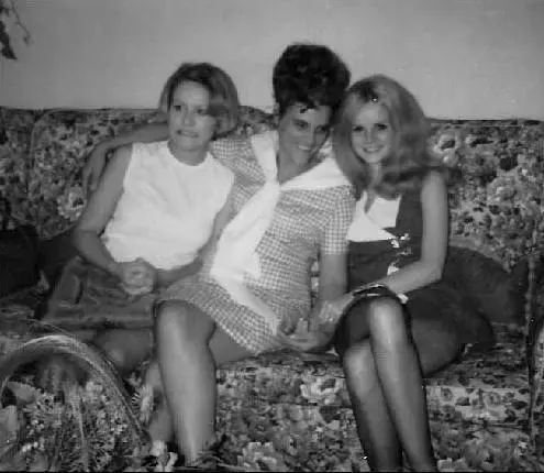 Me my mother and my sister just after my birthday in 1971 See how - фото 22