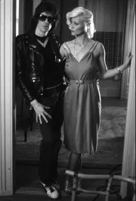 With 1980s idea of a hot young bad boy Tony Mansfield Ive got everything - фото 38