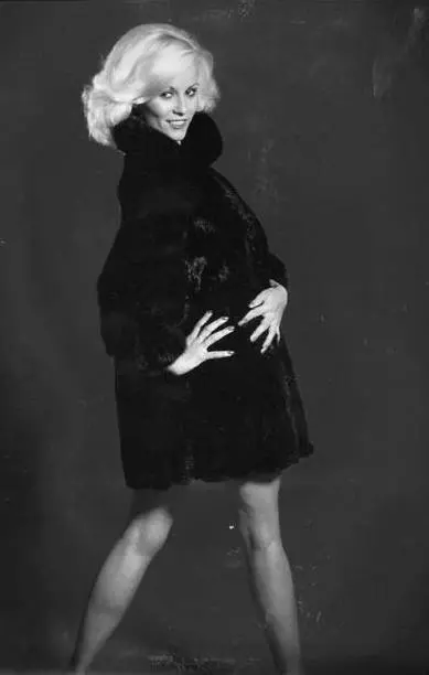 One of my early glamour shots wrapped in fur With Arsenio Hall and Alan - фото 45