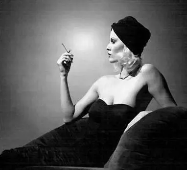 Posing me as Marlene Dietrich Looking like Im ready for a roller disco - фото 59
