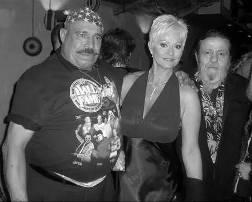 Me and my rasslers The Iron Sheik and Capt Lou Albano No really this is - фото 120
