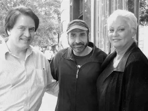 Seka today With my coauthor Kerry Zukus and comedian Dave Attell Daves Old - фото 134