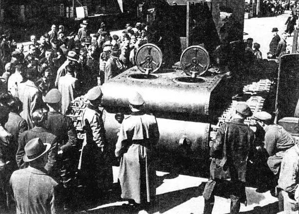 Трофей Вермахта тяжёлый танк КВ2 в Берлине Август 1941 года В заключение - фото 53