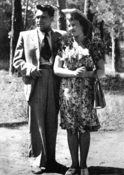 Супруги Щёлоковы Киев 1947 г Первый заместитель председателя Совета - фото 11