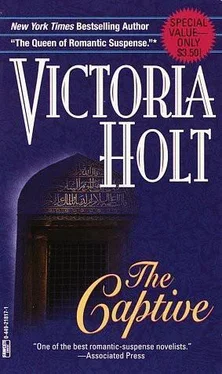 Виктория Холт The Captive обложка книги