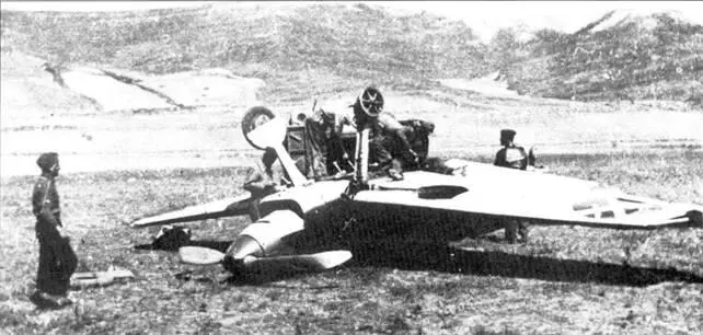 Перевернувшийся при посадке Bf109B1 борт Помер 6М Самолет - фото 117