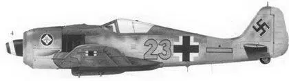 4 Fw190A7 красный 23 командира IIJG1 майора Гейнца Бара Стромиди - фото 19