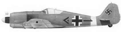 12 Fw190A4 двойной черный шеврон командира IIJG2 оберлейтенанта - фото 48