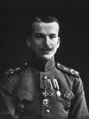 Петр Нестеров родился в Нижнем Новгороде 27 февраля 1887 года в семье офицера - фото 1