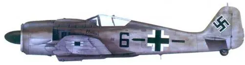 18 Fw I90A8 оберфельдфебель Фриц Люддеке июль 1944 года 19 Fw 190A8 - фото 130
