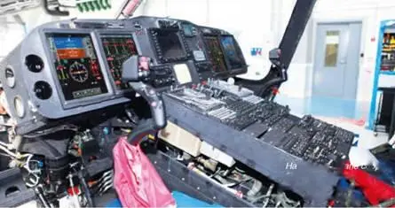 На третьем этапе сборки в кабине AW139 монтируется приборное оборудование и - фото 11