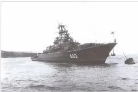 Сторожевой на Камчатке ВМ Саблин с жителями Ростока во время визита - фото 8
