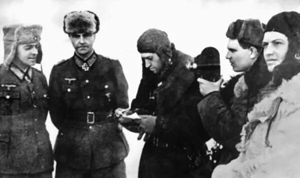 Пленение фельдмаршала Паулюса Глава седьмая 1 На первый взгляд кажется - фото 54