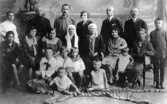 Семья Марии Григорьевны Шевченко в Краснодаре Юрий Визбор и Владимир - фото 5