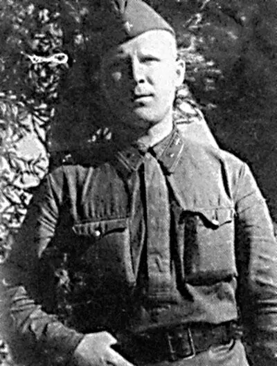 1941 г Летчик 34го иап младший лейтенант А Г Лукьянов 040342 Герой - фото 7