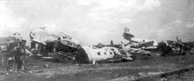 Свалка конца войны Видны останки Швальбе Заводбункер Weimgut II во - фото 60
