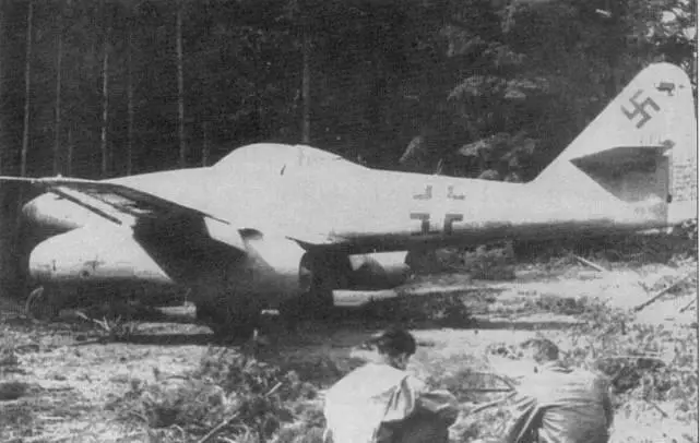 Me 262 WNr 111711 захваченный американцами 30 марта 1945 г Это первый - фото 33