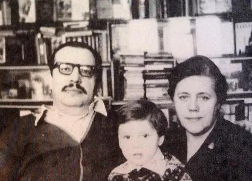 ГВ Аникин и НП Михальская с первым внуком Алексеем По утрам Анюта - фото 30